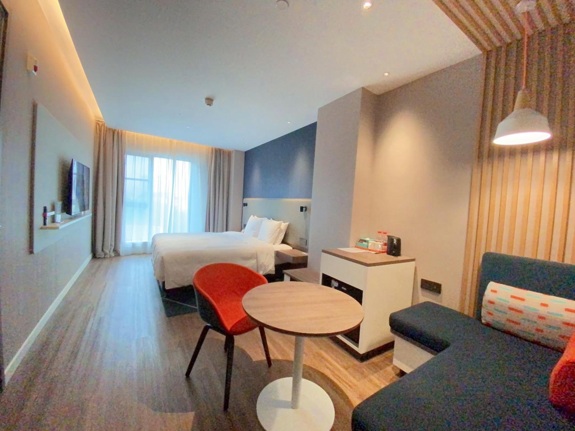 Holiday Inn Express Shanghai Expo Centre By Ihg Экстерьер фото